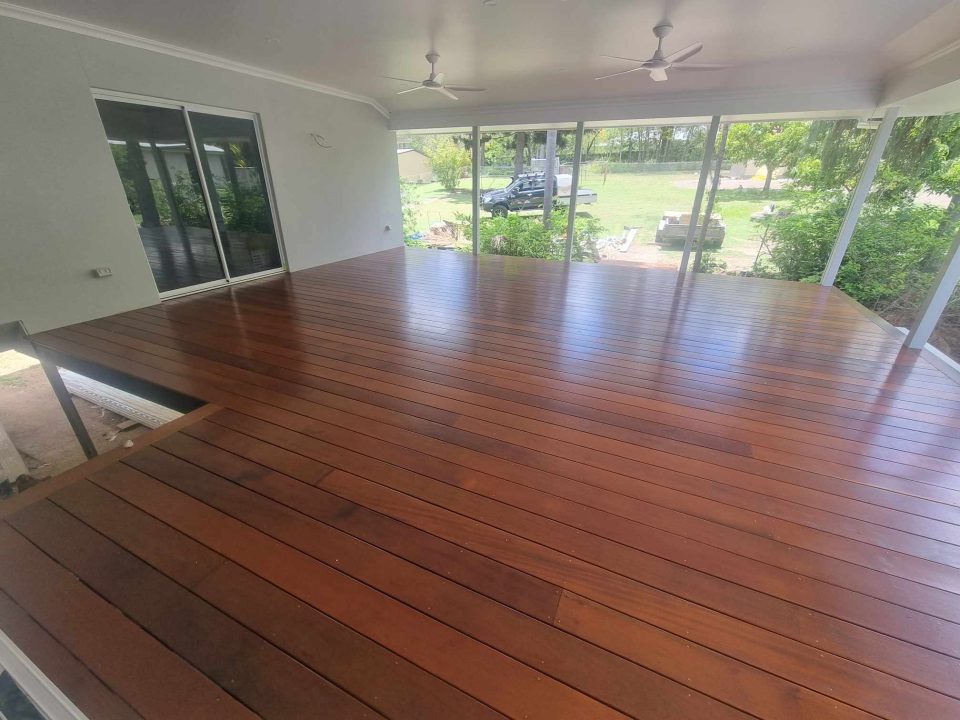 Exterior stained deck Karalee Lockyer Painting Services